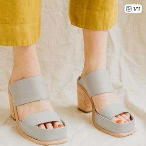 Wal & Pai Saturn Sandals in Concrete